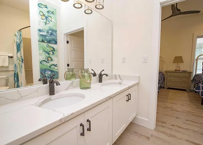 Breezyville Southeast 12br